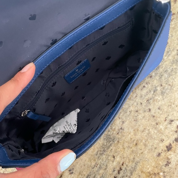 New Kate spade crossbody 🦋 - Picture 4 of 6